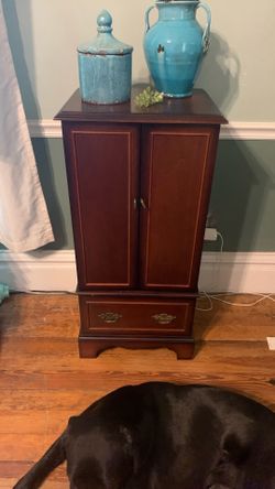 Bombay Jewelry Box  18*15*38