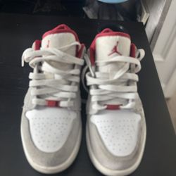 Jordan 1 Low Light Smoke Grey & Red Size 7.5