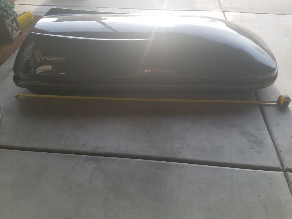 Cargo carrier