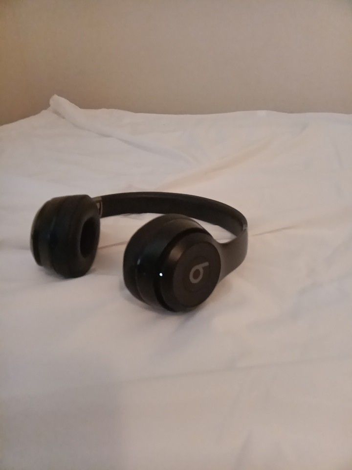 Beats Solo 4s