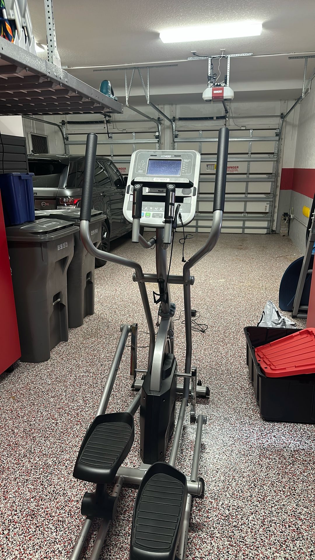 Spirit XG400 E-Glide Elliptical Trainer
