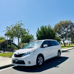 2011 Toyota Sienna