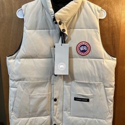 Men’s Puffer Vest Size A
