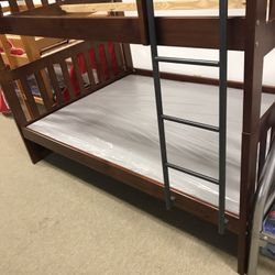 Solid Wood Full Over Full Bunkned