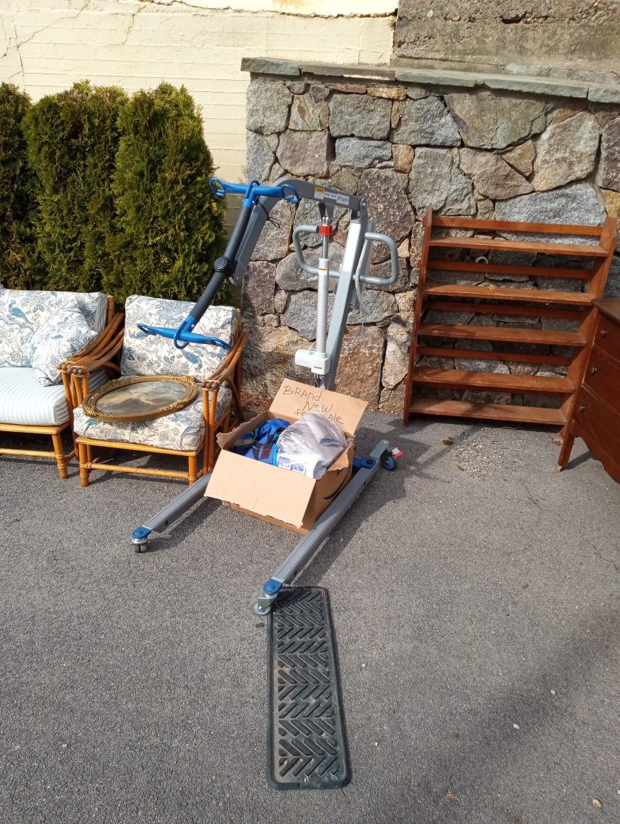 Hoyer Lift Brand New Proactiv Protekt 500 lift