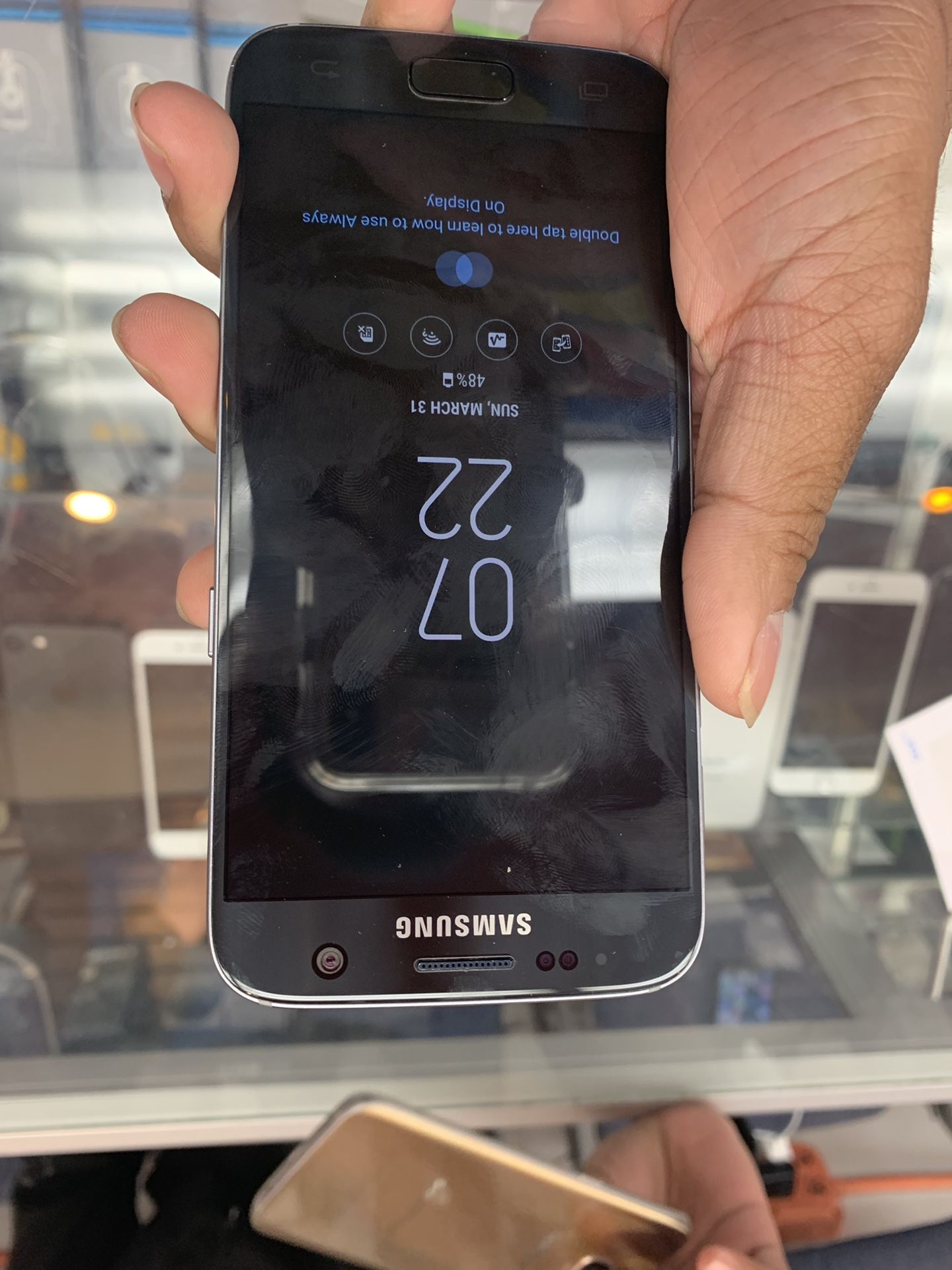 Samsung galaxy S7 32gb factory unlocked Mint