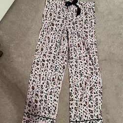 Victoria’s secret leopard print women’s pajama pants. Size large. Great condition 