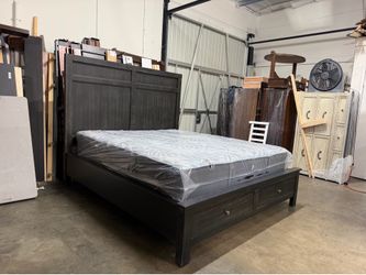 King bed $350