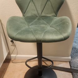 Nice Soft Adjustable Height  Green Stool W Black Metal Base