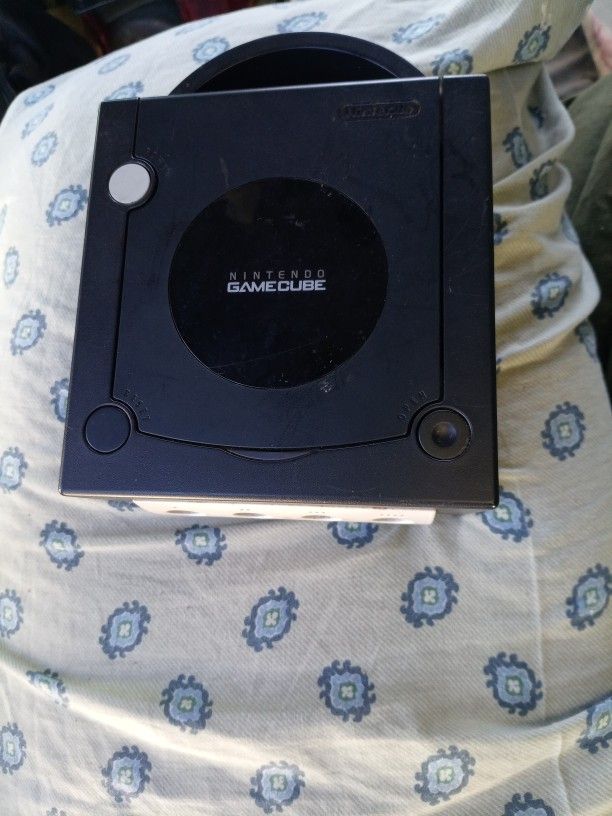 Nintendo GAME CUBE
