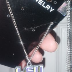 LSU Necklace 