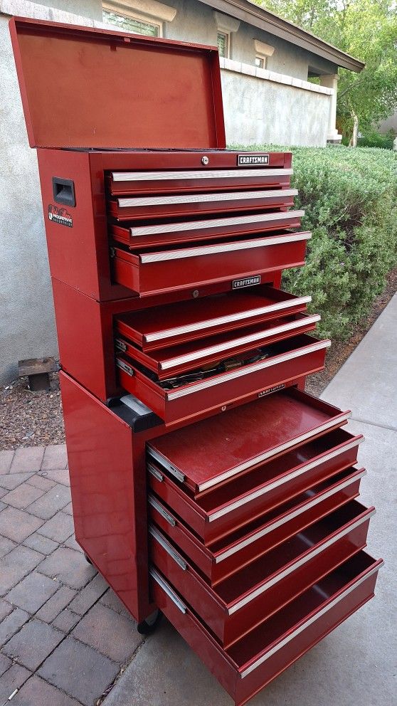 Sears Craftsman 3 Tier Rollaway Tool Box .