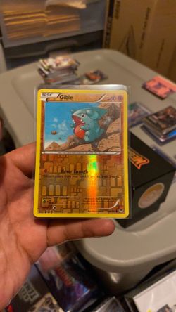 Gible #068/122 BREAKpoint Reverse Holo Pokémon Card