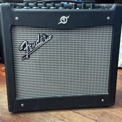 Fender Mustang I V.2 Guitar Amp – Great Condition