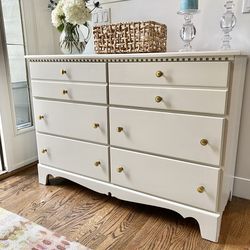 Beautiful Cream 6 Drawer Wood Dresser