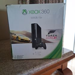 Microsoft Xbox 360 E (500GB) Console Forza Horizon 2 Bundle

You get what is pictured
There is no CD included