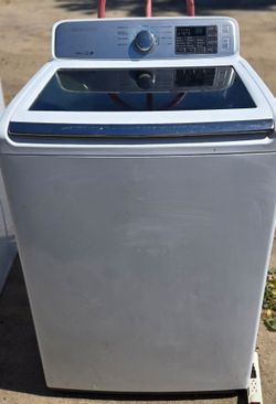 Samsung Large Capacity  electric washer and dryer set