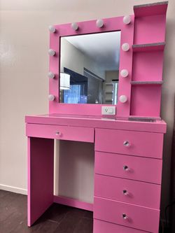 Vanity pink