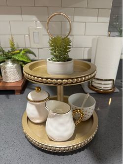 Two tiered tray