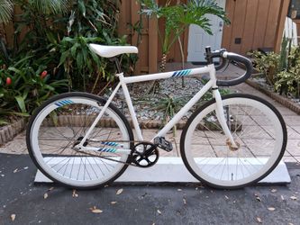 Schwinn Cutter Fixie / Fixed Gear / Single Speed Bike / Bicycle