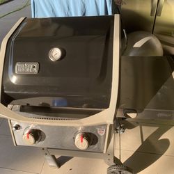 WEBER BBQ GRILL 2 BURNER