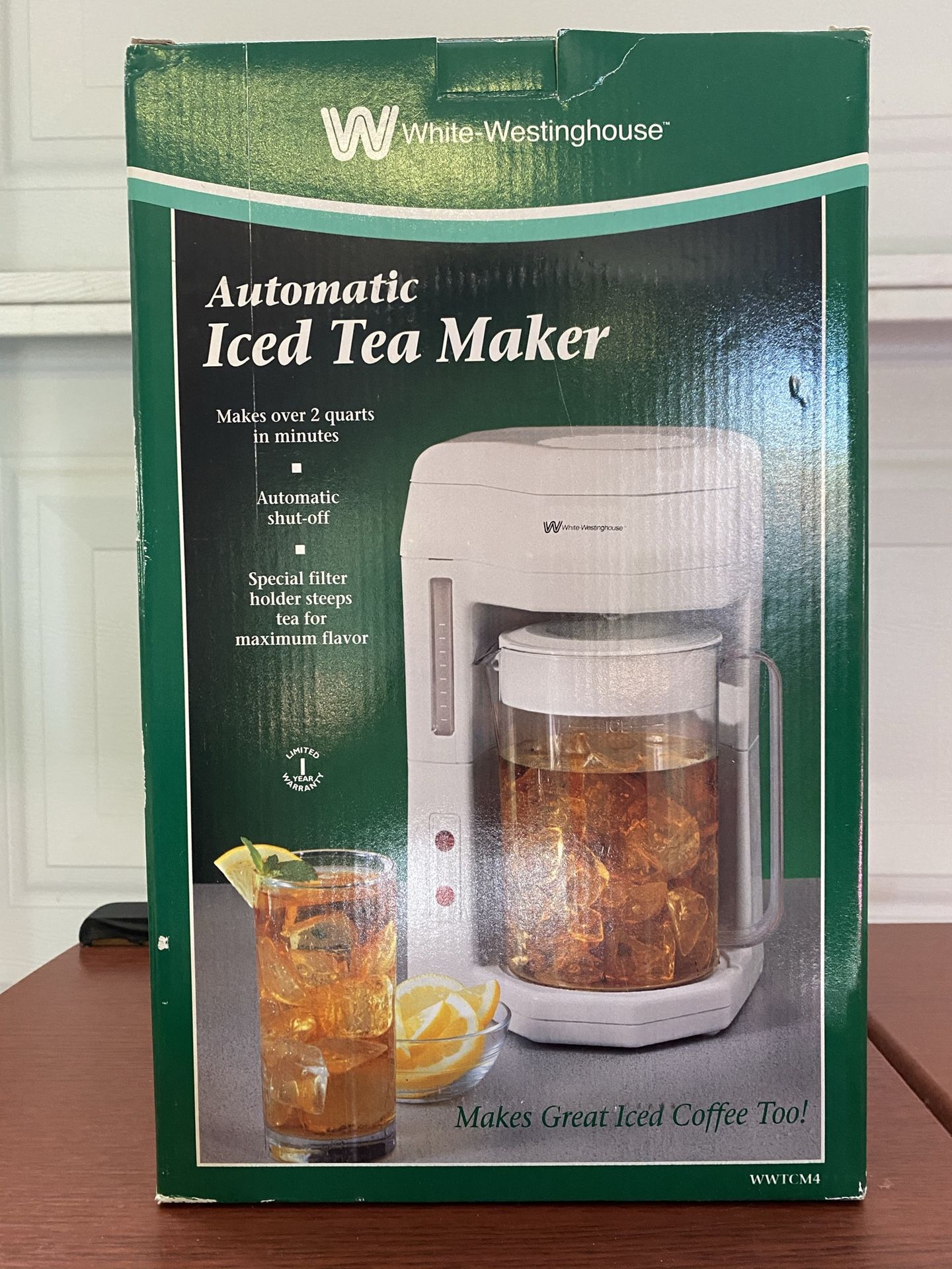 White Westinghouse Iced Tea Maker