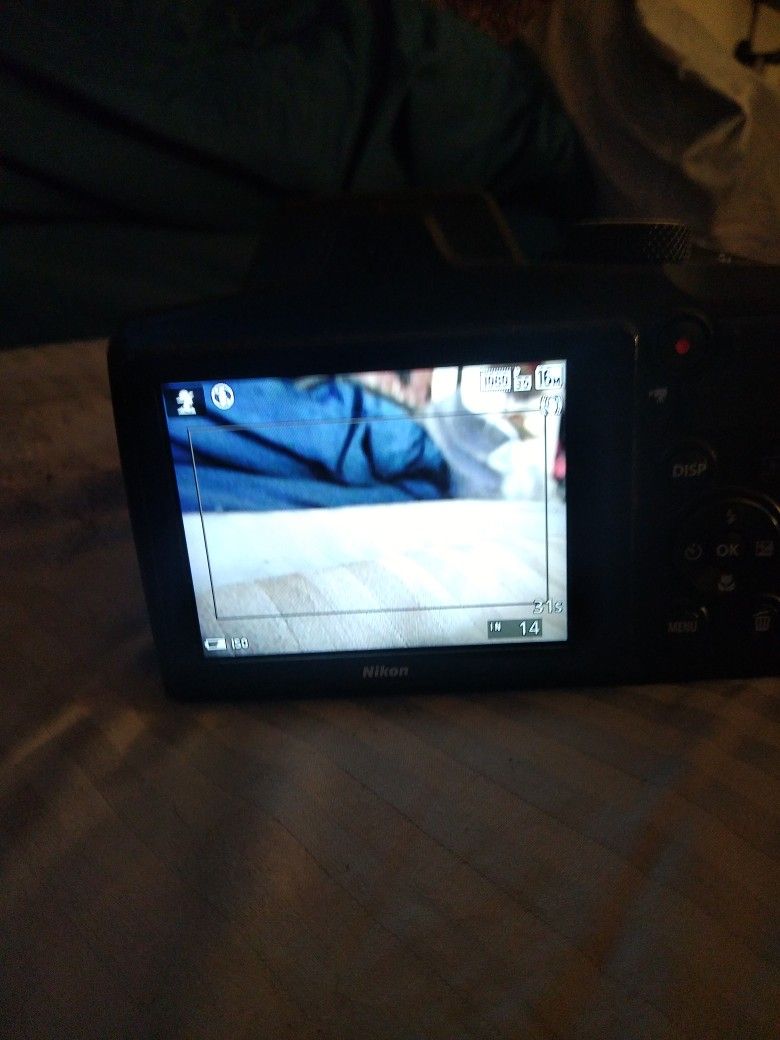 Nikon Coolpix B600