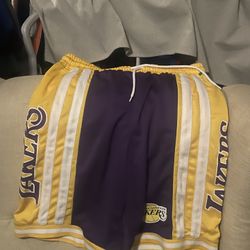 Los Ángeles Lakers Short Size M