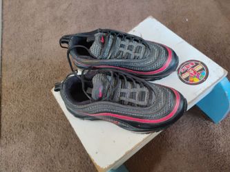 Air Max size 6.5