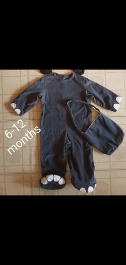 6/12 months baby elephant costume. It has been worn once, Check out my other offers