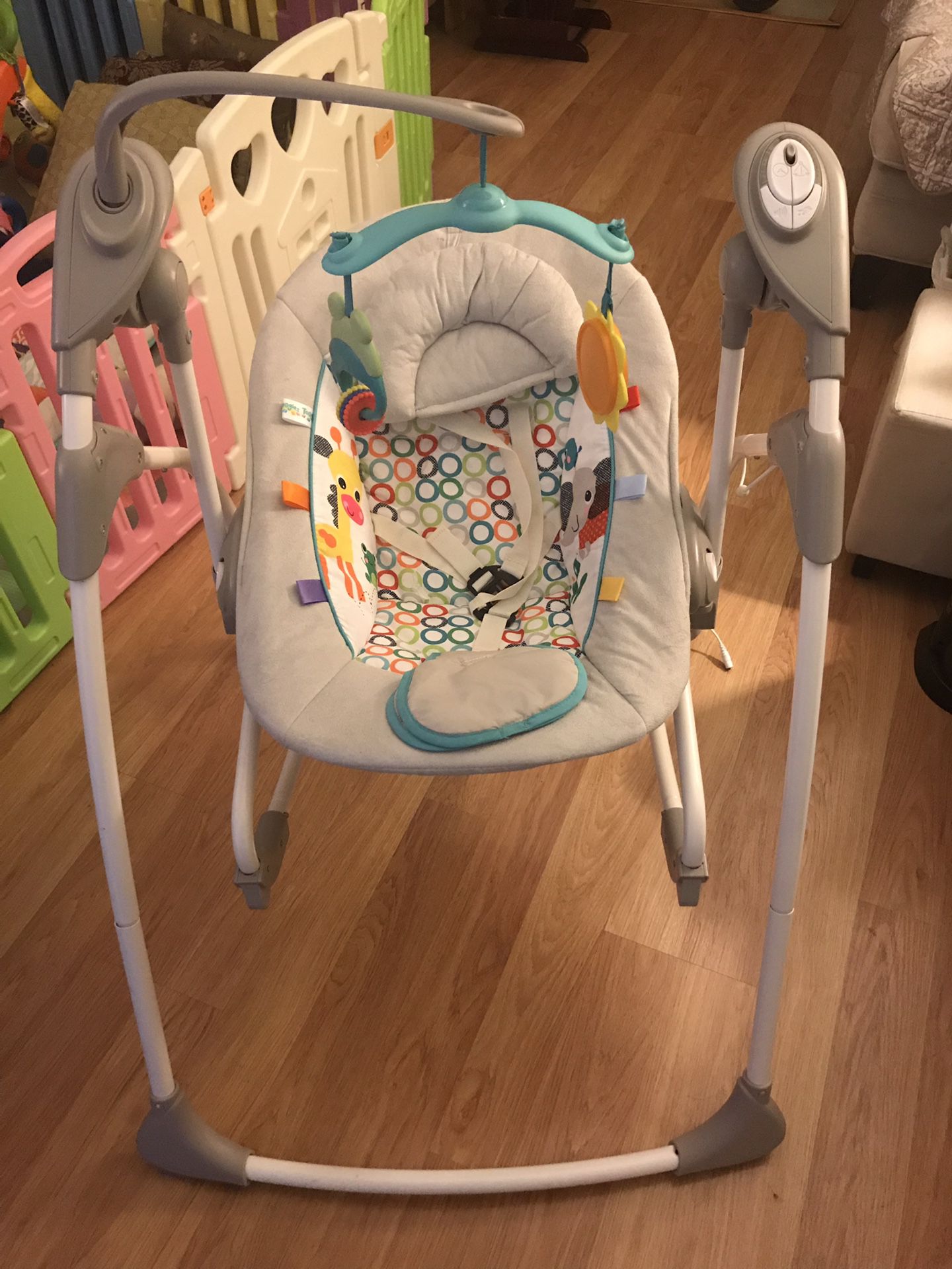 Baby Swing Rocker Chair - Bright Starts, Rock and Swing 2-in-1 Jungle Stream, Grey