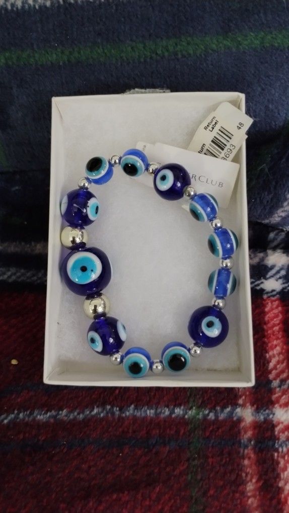 Women's Bracelet (Super Cool!)