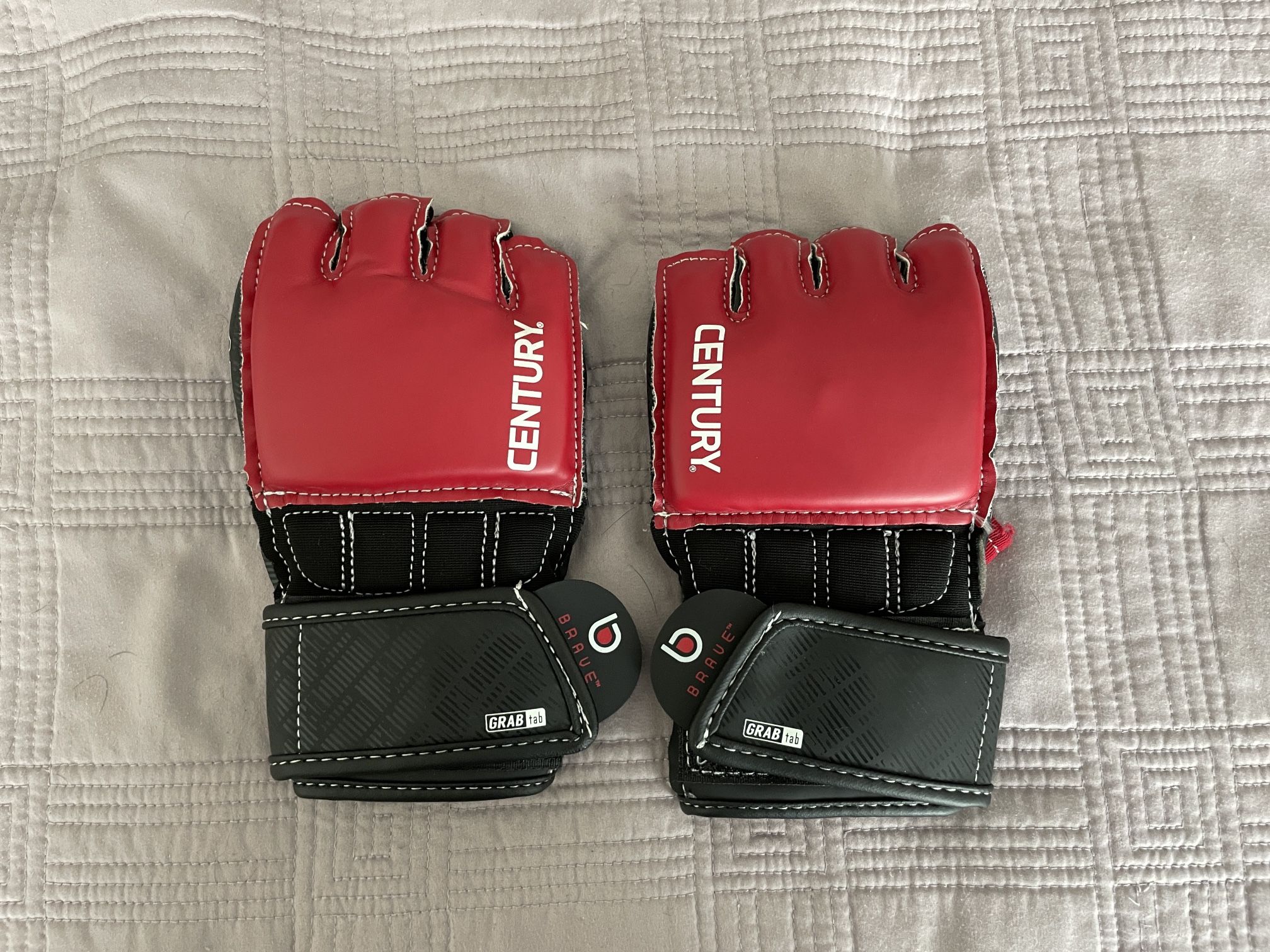 Century MMA/bay Gloves