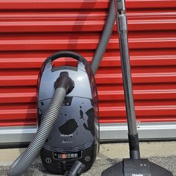 Miele Mercury Canister Vacuum S524