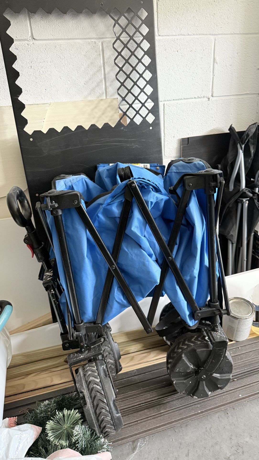 Folding stroller