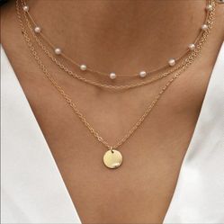 Disc Charm Necklace 