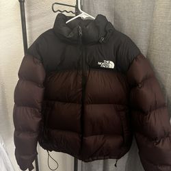 Men’s North face 700 Puffer Jacket Size Xl