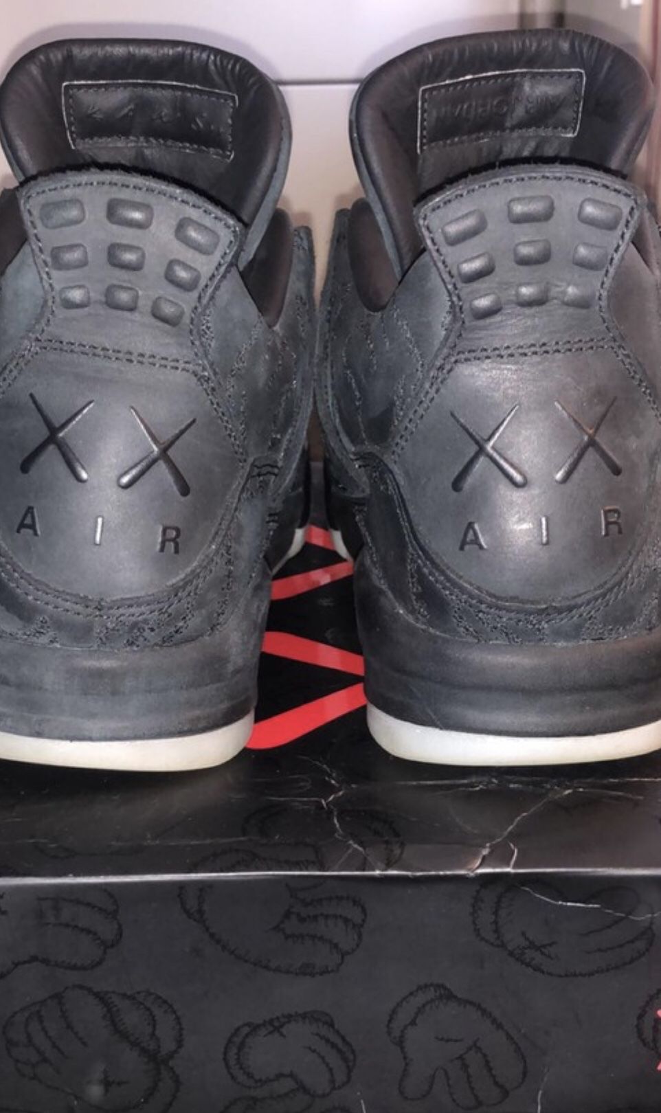 KAWS JORDANS SIZE 12