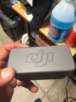 DJI Mic 2 (2 TX + 1 RX + Charging Case), All-in-one Wireless Microphone