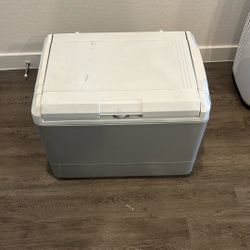 electric coleman cooler 