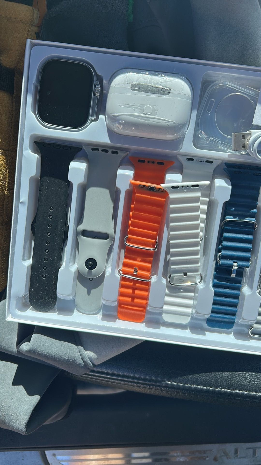 Smart Watch And Wireless Headphones / Earbuds