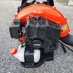 Like new very clean ECHO OUTDOOR POWER EQUIPMENT BACKPACK LEAF BLOWER PB-580T (EZ(contact info removed))