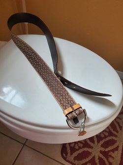 Womens coach belt (large)