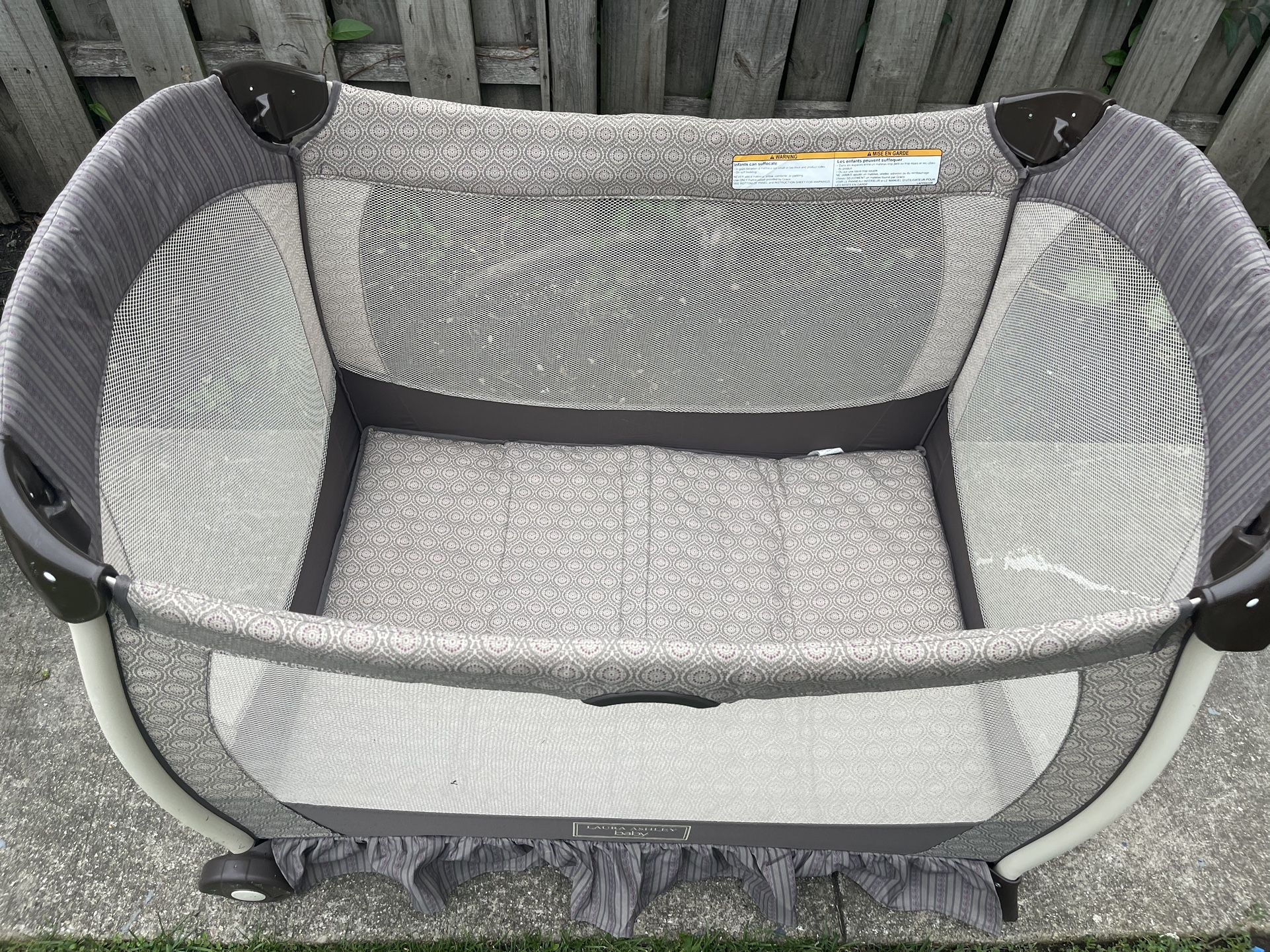 Graco Laura Ashley Pack N Play for Sale in Lincolnwood IL OfferUp