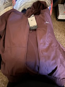 Nike Windbreaker Women’s 