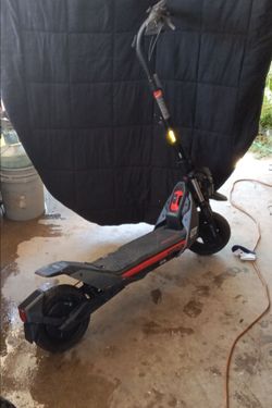 SEGWAY ZT3 PRO SCOOTER