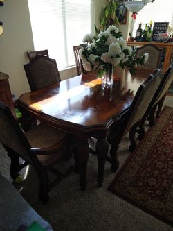 Dinning Table For 8 People