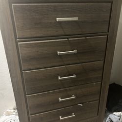 Like New Ashley Wood Dresser Night Stand And Drawer 