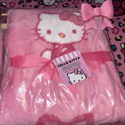 Hello Kitty Bow Blanket 