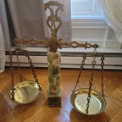 Onyx and brass Scale of justice